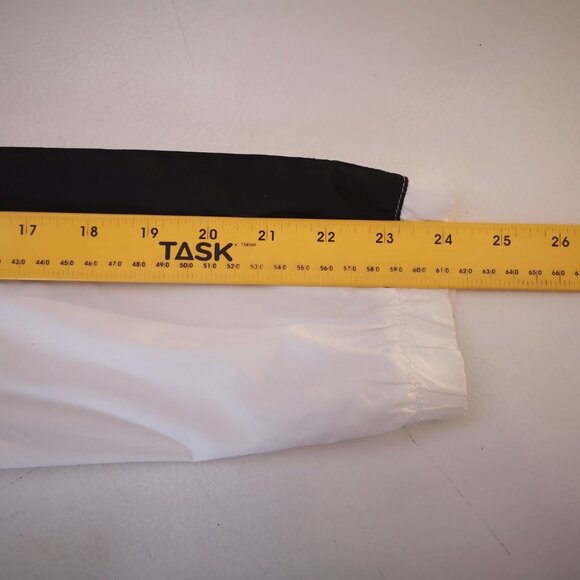 Hollister Ladies Size XS Pink White & Black Athletic Hooded Jacket - Picture 12 of 14